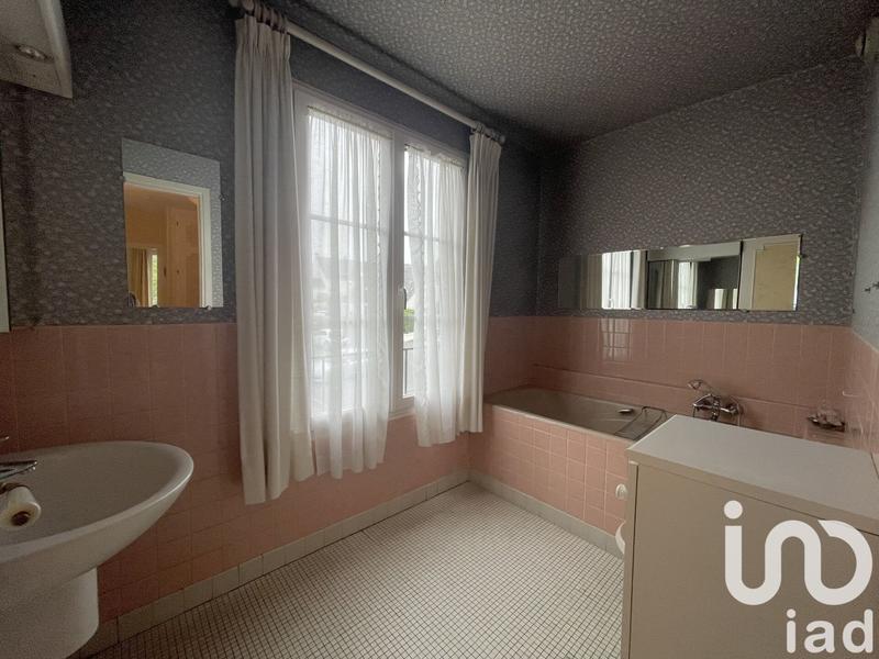 Maison - 171 m² - 8 pièces