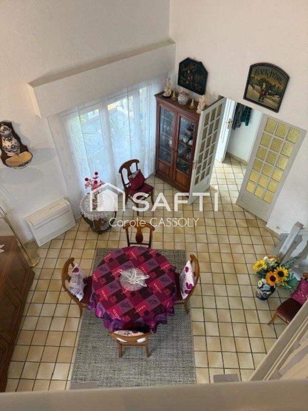 Villa - 137 m² - 6 pièces