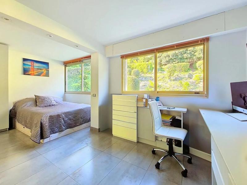 Appartement - 117 m² - 3 pièces