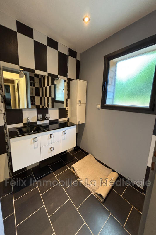 Maison - 173 m² - 6 pièces