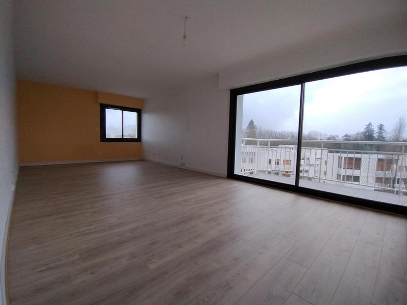 Appartement - 84 m² - 4 pièces