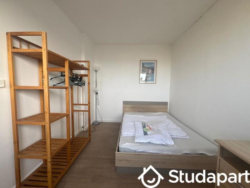 Chambre - 10 m² - 1 pièce