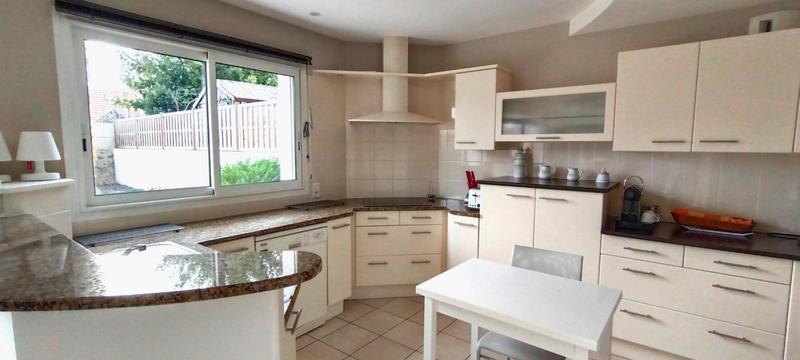 Maison - 166 m² - 6 pièces