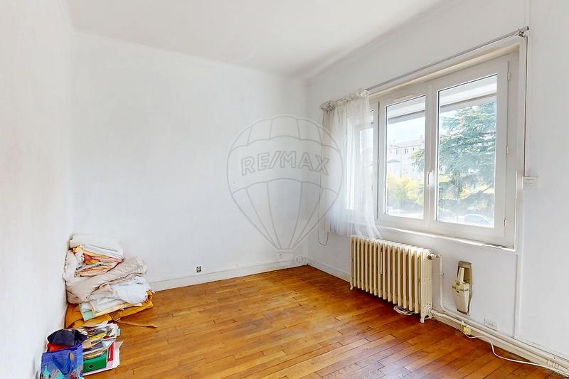 Maison - 91 m² - 5 pièces