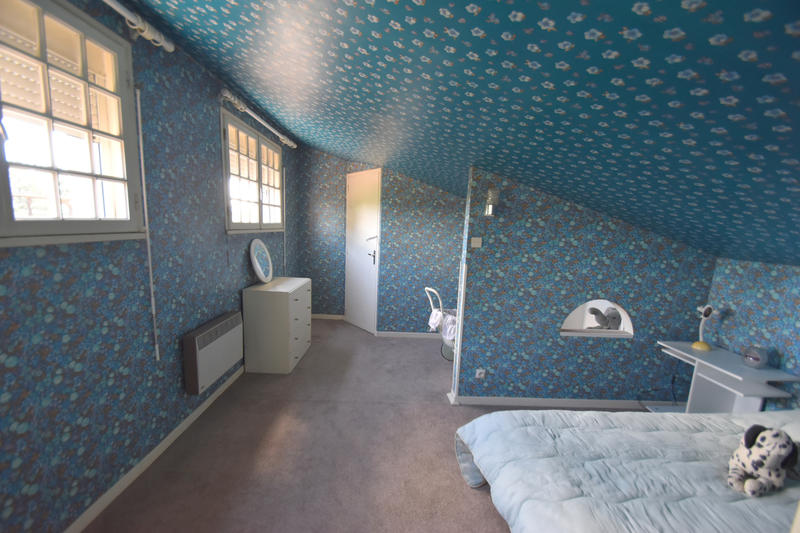 Maison - 290 m² - 9 pièces