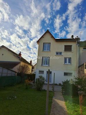 Maison - 84 m² - 5 pièces