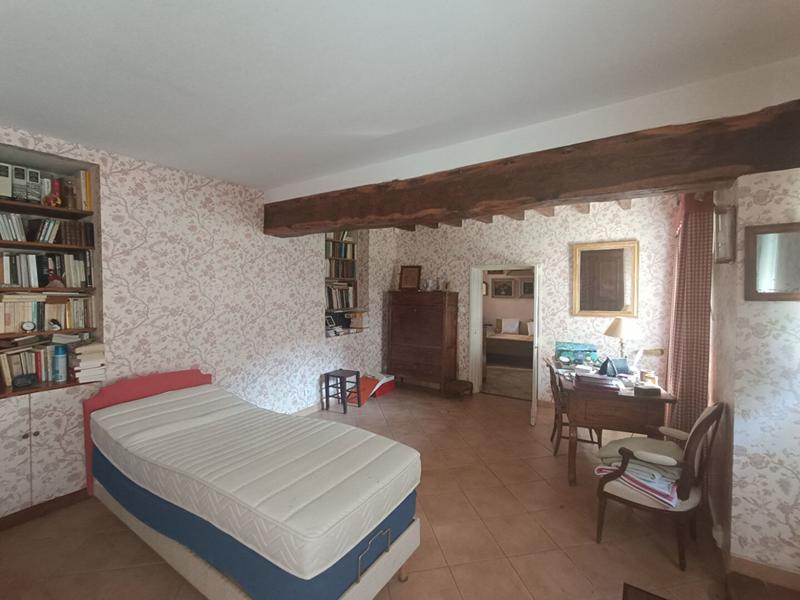 Maison - 254 m² - 12 pièces