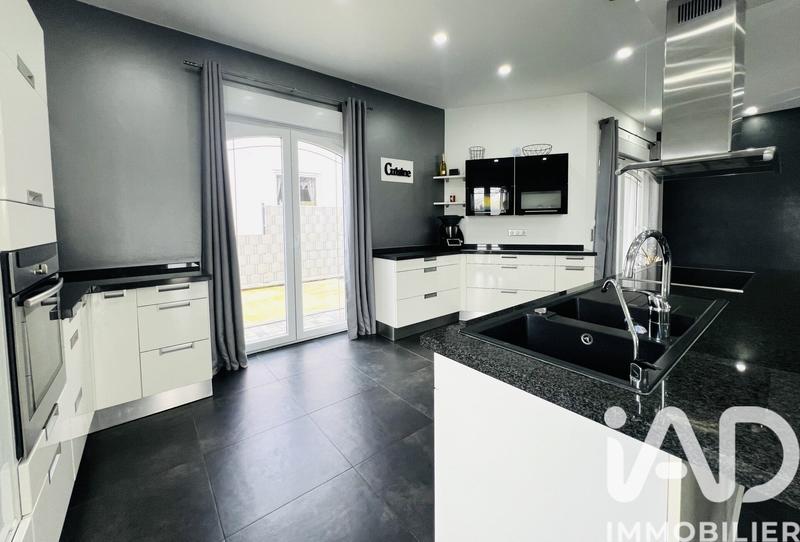 Maison - 170 m² - 6 pièces