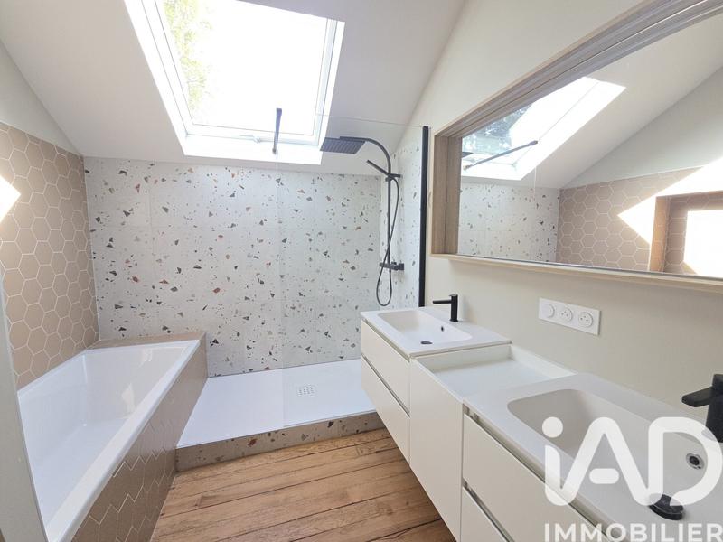 Maison - 187 m² - 6 pièces