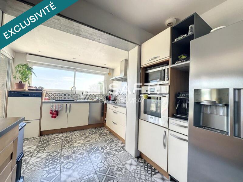 Maison - 140 m² - 6 pièces