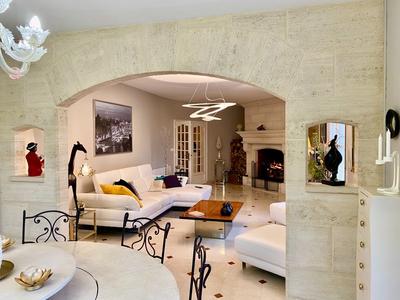 Maison bourgeoise - 296 m² - 7 pièces