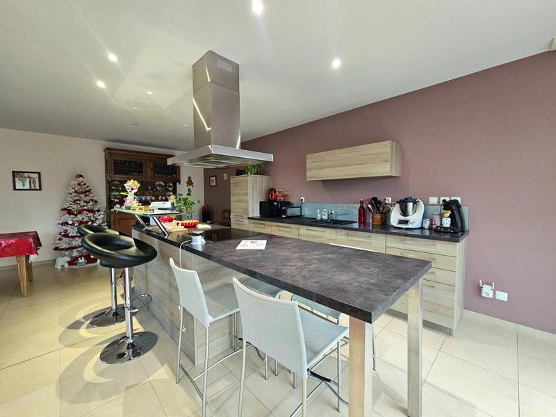 Maison - 141 m² - 7 pièces