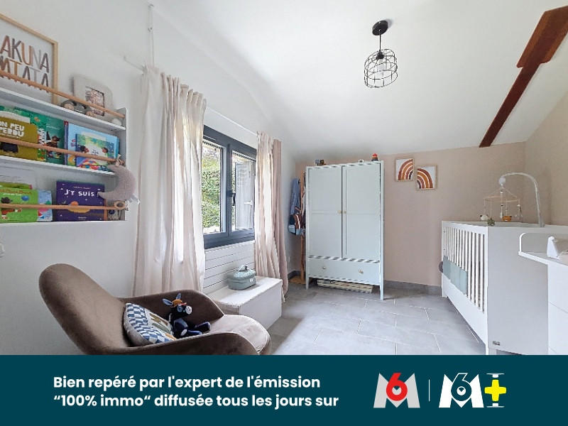 Maison - 180 m² - 8 pièces