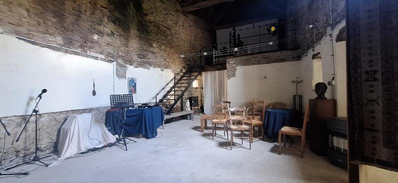 Maison - 230 m² - 8 pièces