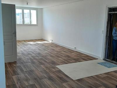 Appartement - 89 m² - 4 pièces