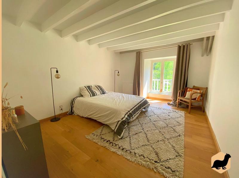 Maison - 300 m² - 8 pièces