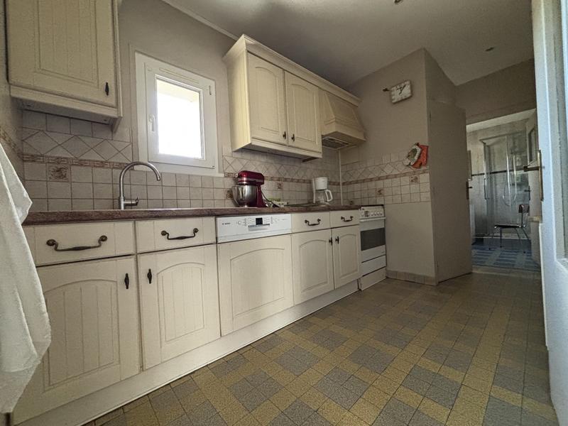 Maison - 220 m² - 6 pièces