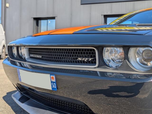 Dodge Challenger Srt8