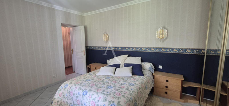 Maison - 188 m² - 6 pièces