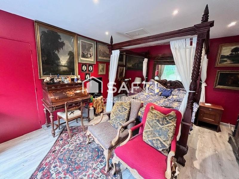 Maison - 160 m² - 8 pièces