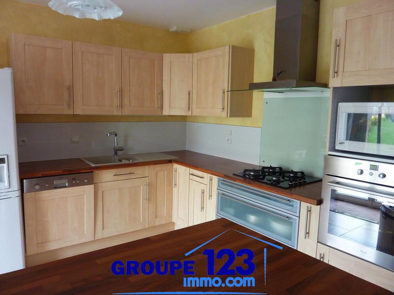 Maison - 98 m² - 5 pièces