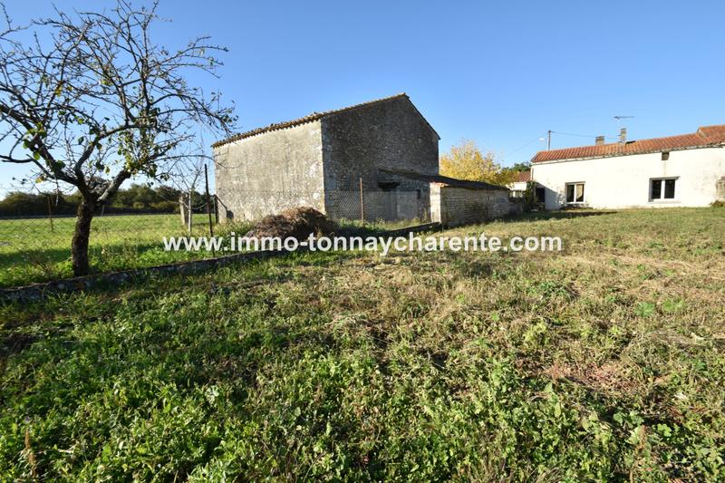 Maison ancienne - 200 m² - 3 pièces