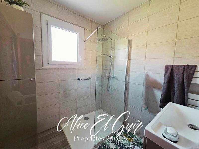 Maison - 96 m² - 5 pièces