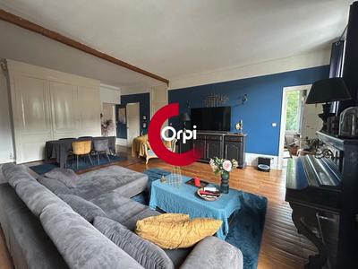 Appartement - 136 m² - 4 pièces