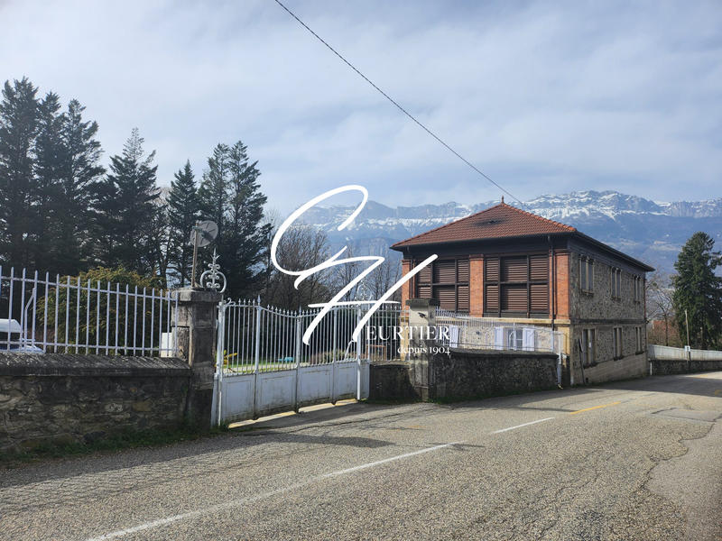 Appartement - 91 m² - 4 pièces