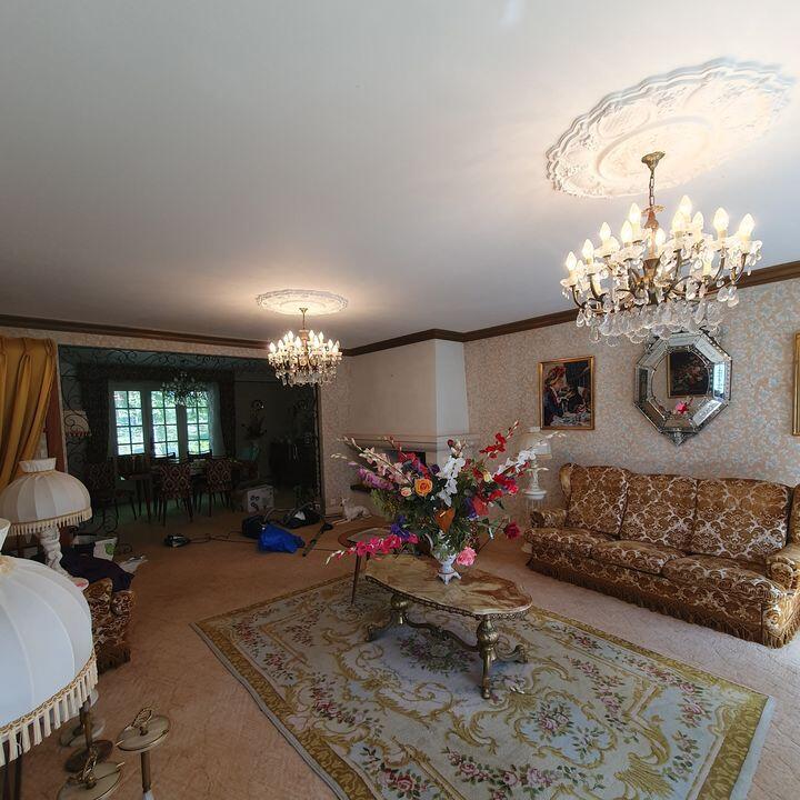 Propriété - 213 m² - 7 pièces