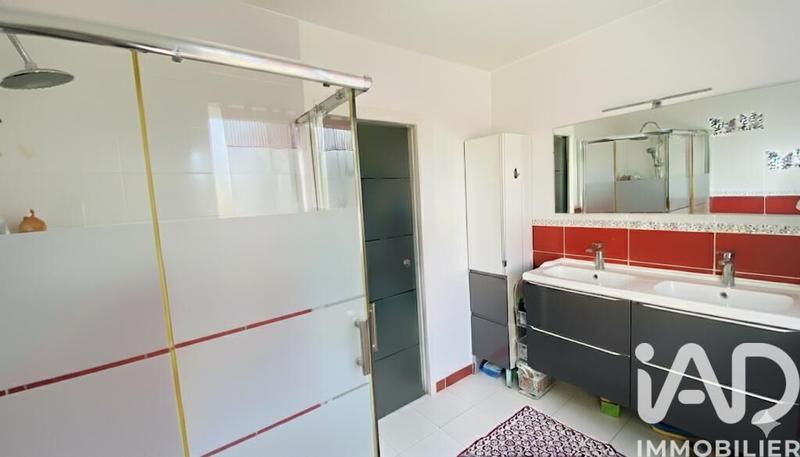 Maison - 159 m² - 8 pièces