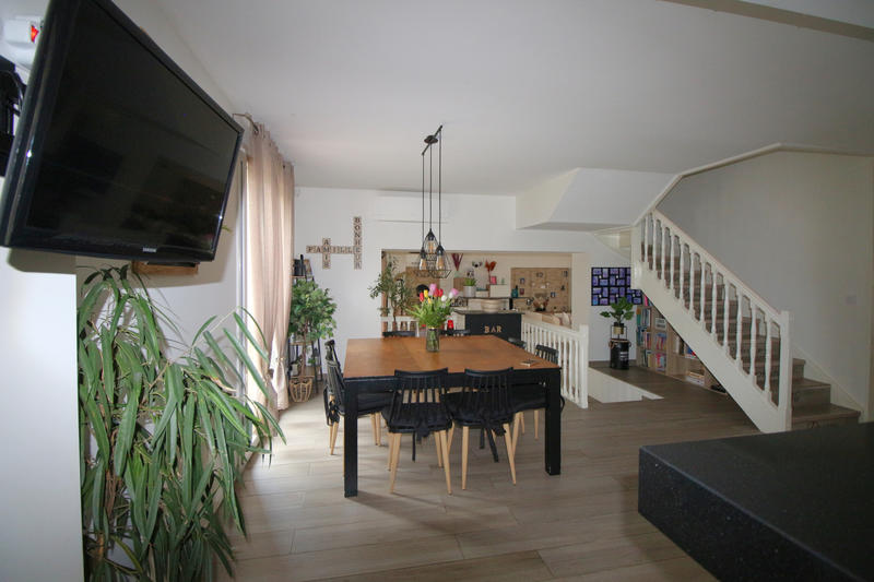 Maison - 191 m² - 7 pièces