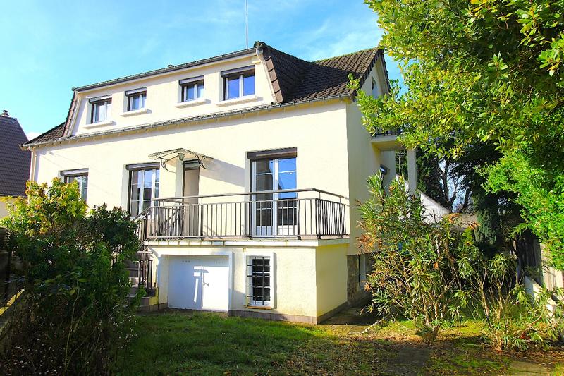 Maison - 97 m² - 6 pièces