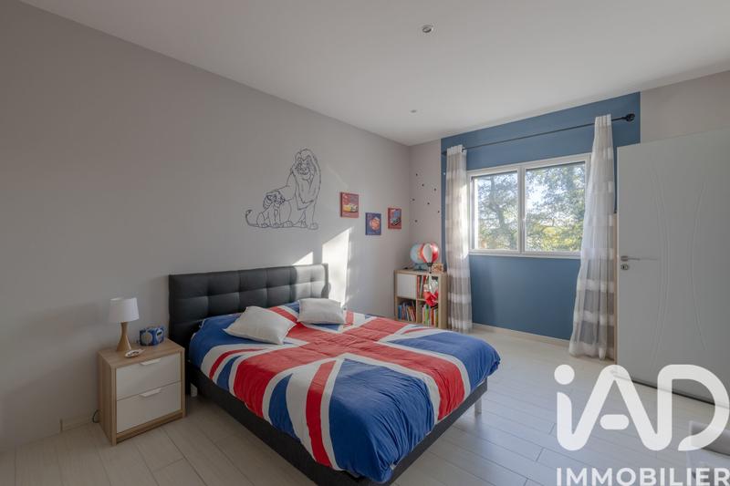 Maison - 201 m² - 6 pièces