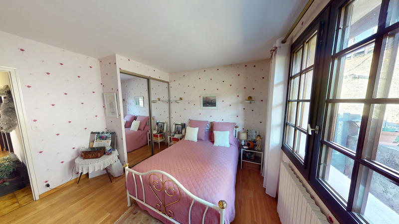 Maison - 200 m² - 5 pièces