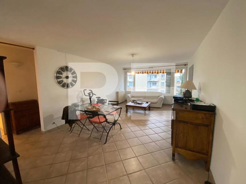 Appartement - 87 m² - 4 pièces