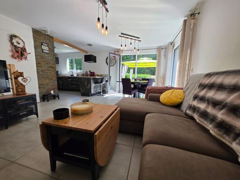 Maison traditionnelle - 87 m² - 4 pièces