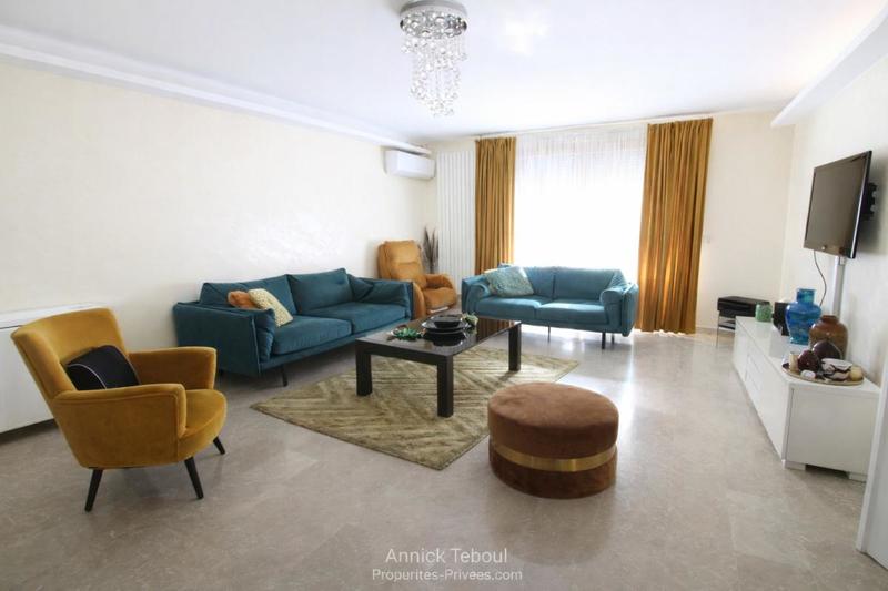 Appartement - 122 m² - 4 pièces