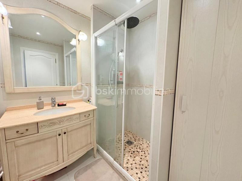 Appartement - 85 m² - 3 pièces