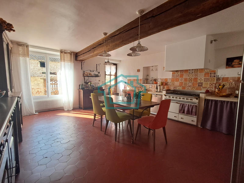 Maison - 185 m² - 6 pièces