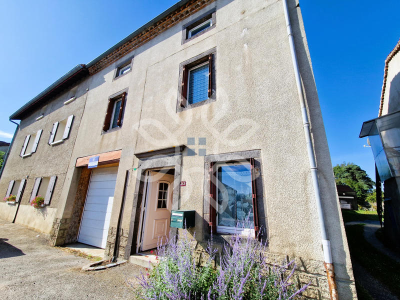 Maison de village - 110 m² - 5 pièces