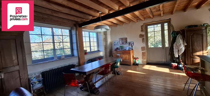 Moulin - 188 m² - 6 pièces