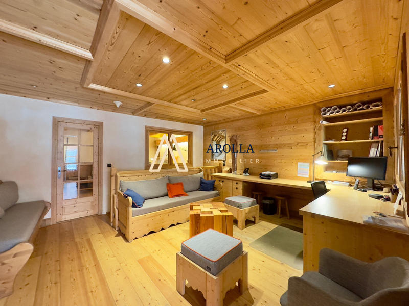 Fonds de commerce - Local commercial - 137 m²