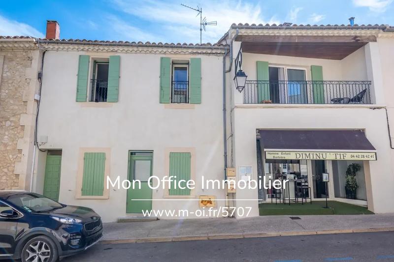 Maison - 225 m² - 8 pièces