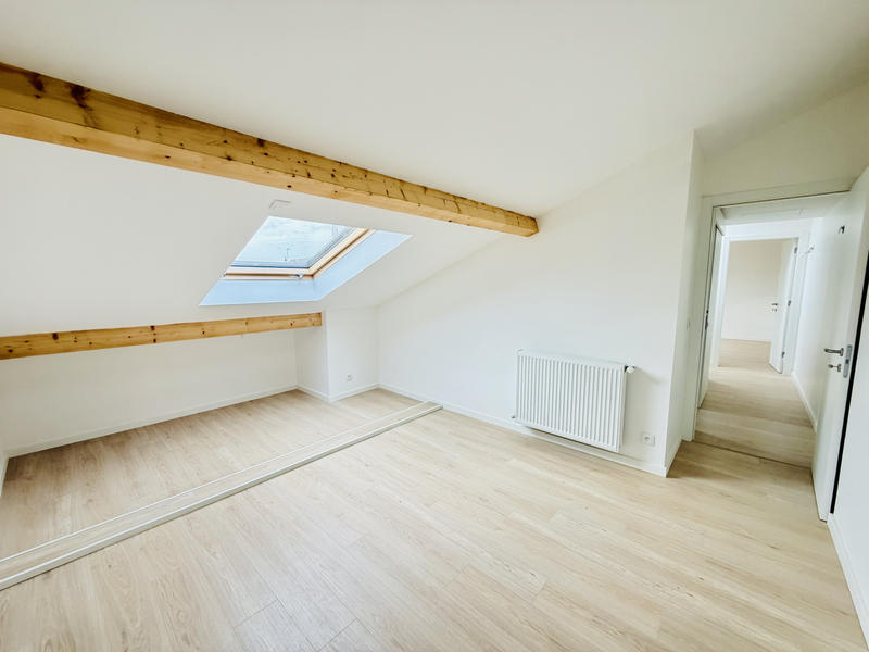 Maison - 99 m² - 4 pièces