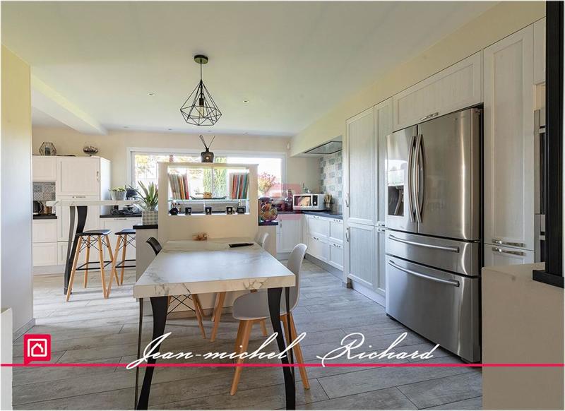 Maison - 510 m² - 13 pièces