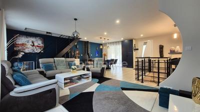 Maison - 185 m² - 6 pièces