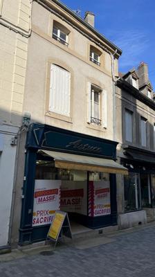 Immeuble - 195 m² - 8 pièces