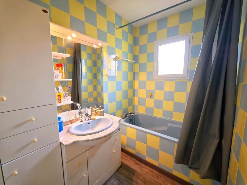 Maison - 100 m² - 5 pièces