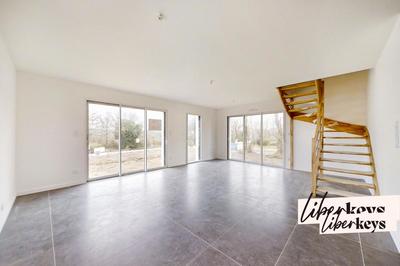 Maison - 113 m² - 5 pièces